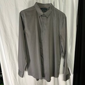Perry Ellis premium slim fit non iron shirt XL 100% Cotton Looks New